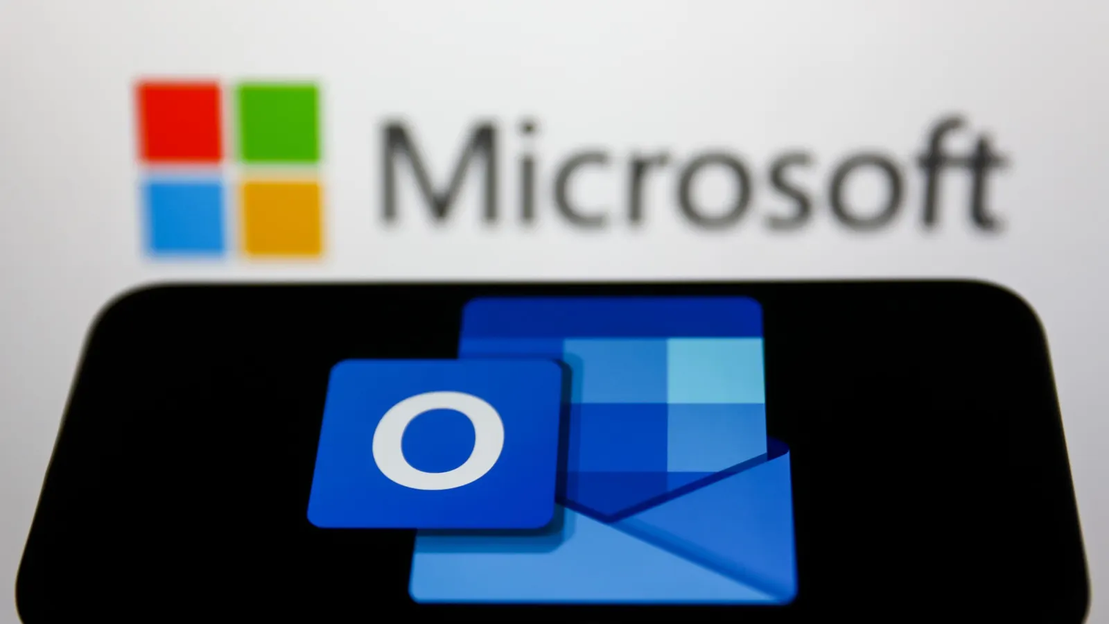 add signature in outlook 365
